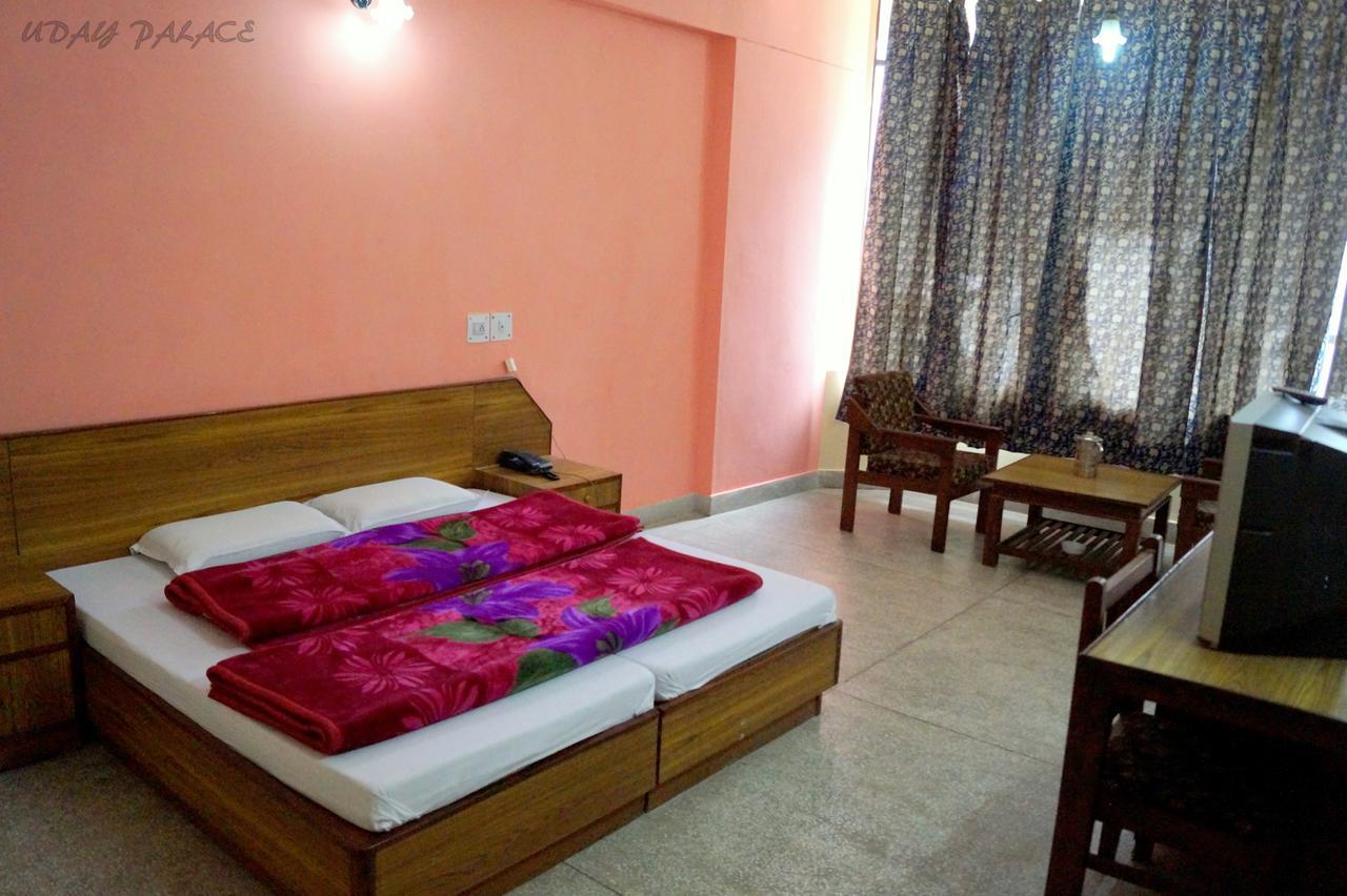 Hotel Uday Palace Pipalkoti ภายนอก รูปภาพ