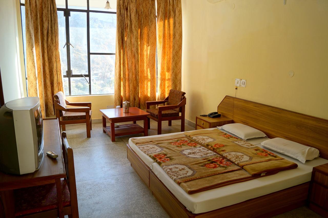 Hotel Uday Palace Pipalkoti ภายนอก รูปภาพ