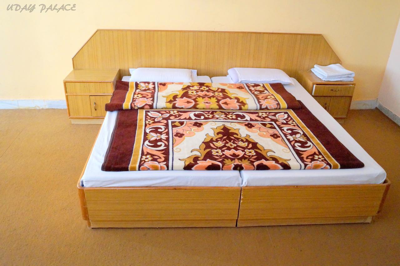 Hotel Uday Palace Pipalkoti ภายนอก รูปภาพ
