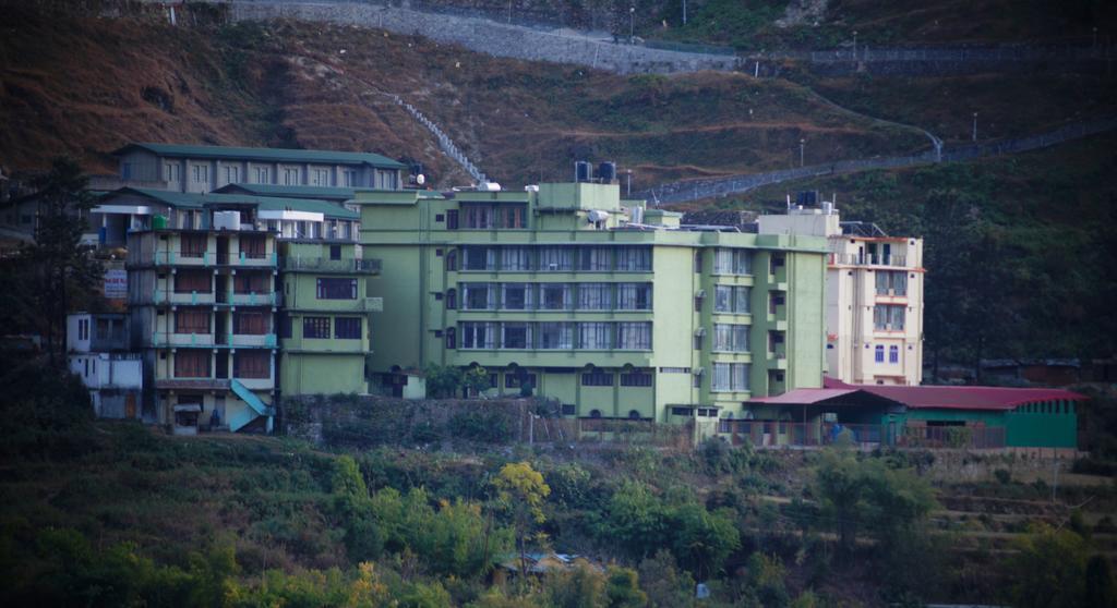 Hotel Uday Palace Pipalkoti ภายนอก รูปภาพ
